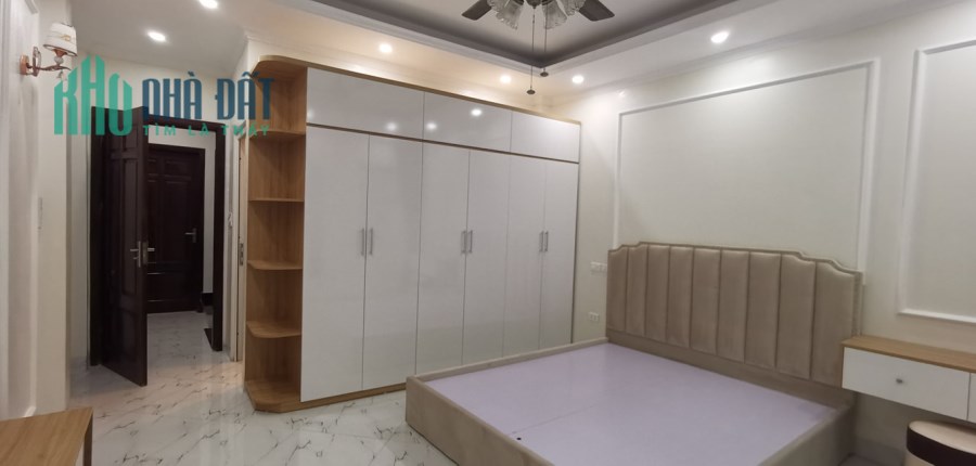 Bán nhà Đông Tác-Đống Đa, lô góc 3 thoáng, ngõ ba gác xe máy tránh 52m2 4.3MT 5.85tỷ