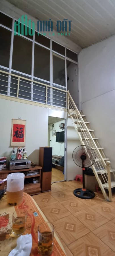 NHỈNH 4TỶ CÓ HỘ KHẨU QUẬN TÂY HỒ - 10M ĐẾN HỒ TÂY - CÓ 1-0-2