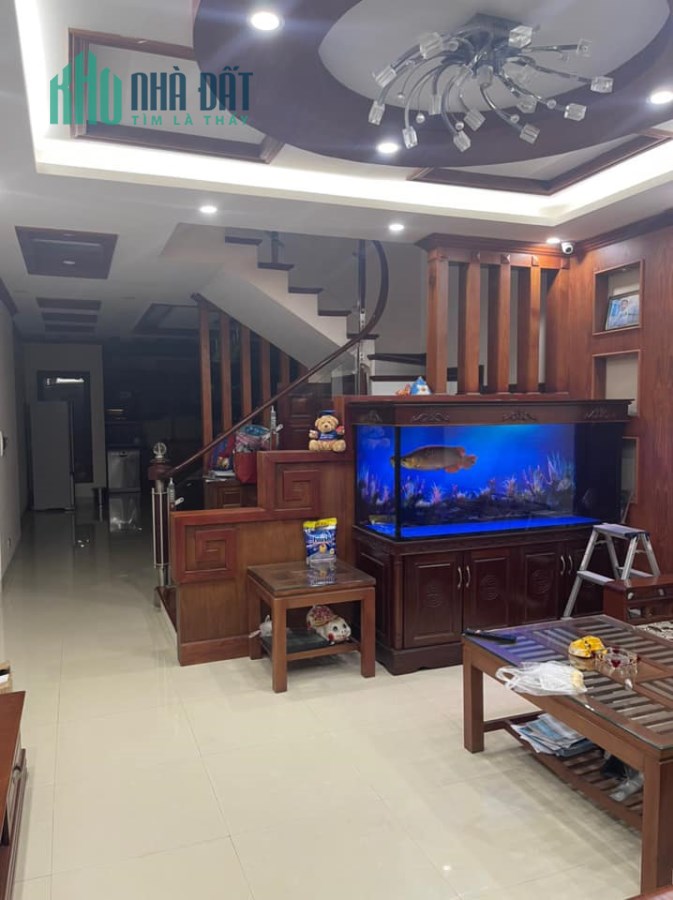 Liền kề KĐT Văn Phú 90m2. 5 Tầng. MT 4,5m. Hoàn thiện đẹp. View vườn hoa. 10 tỷ 2
