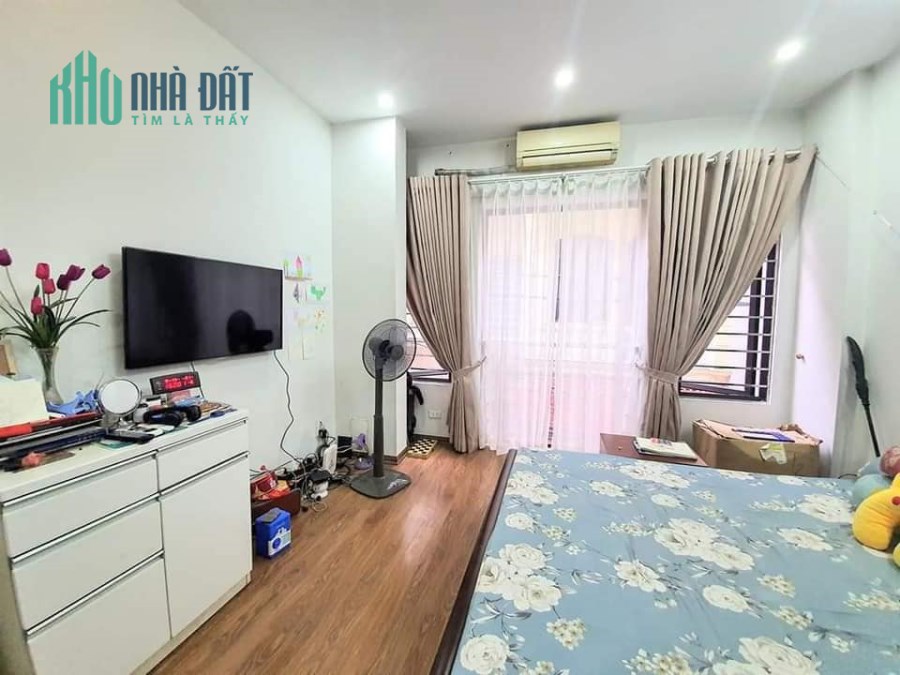 Giáp Bát, 45m2*5 tầng, 4.3 tỷ, MT 4m, lô góc