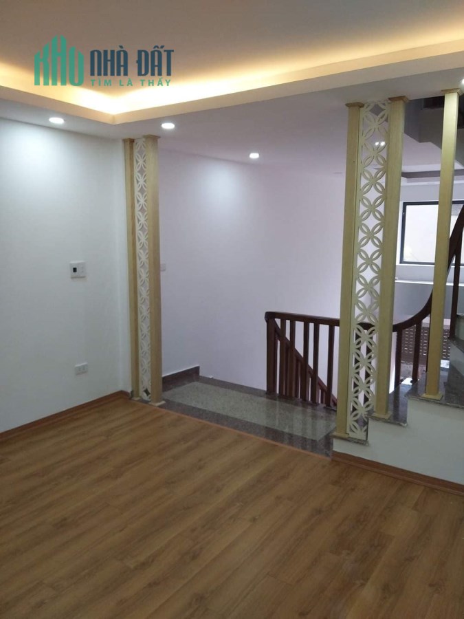 Nhà đẹp lô góc, ô tô 32m2x5T MT4m chỉ hơn 3 tỷ Phú Diễn