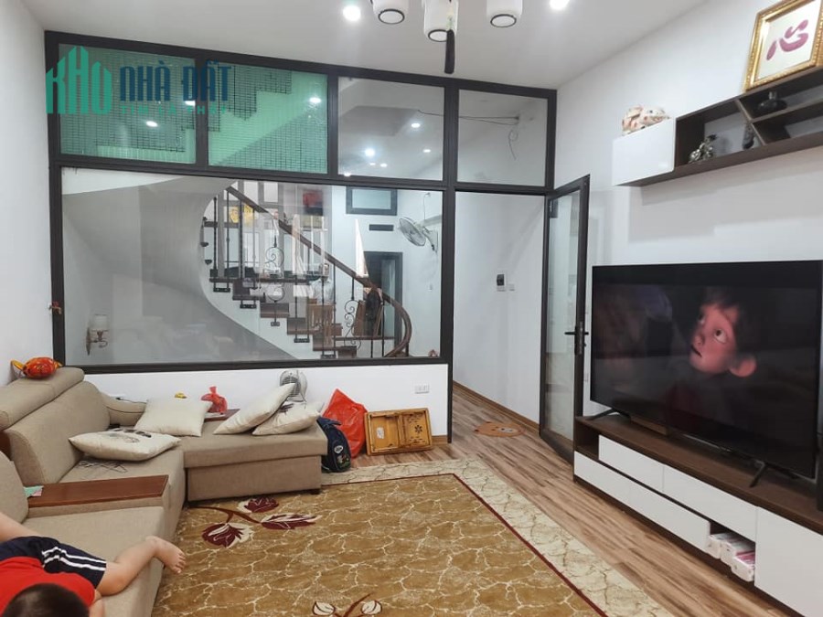 BÁN NHÀ PHÙNG CHÍ KIÊN, PHÂN LÔ, GARA OTO, DT 55M2, MT 4.5M, 5 TẦNG, GIÁ 11.9 TỶ