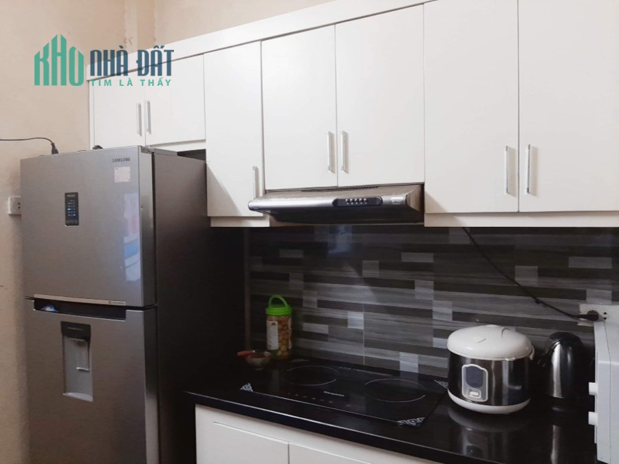 Nhỉnh 2 tỉ Hộ khẩu Đống Đa 4 Tầng MT 4m Ở ngay.LH Trần Kiên 0852916995.