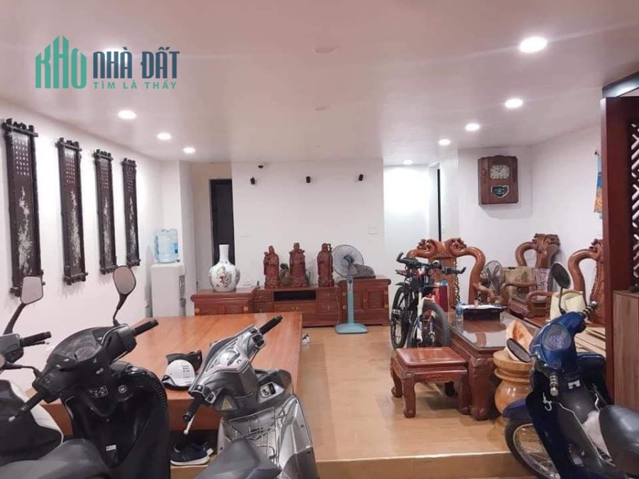 Cực hiếm nhà phố Lê Thanh Nghị, 32m*4 tầng 2.5 tỷ kinh doanh