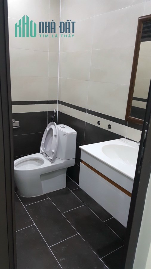 ​Cho thuê nhà liền kề khu A10 Nam Trung Yên: DT75m2x4 tầng, mặt tiền 6m, giá 45tr