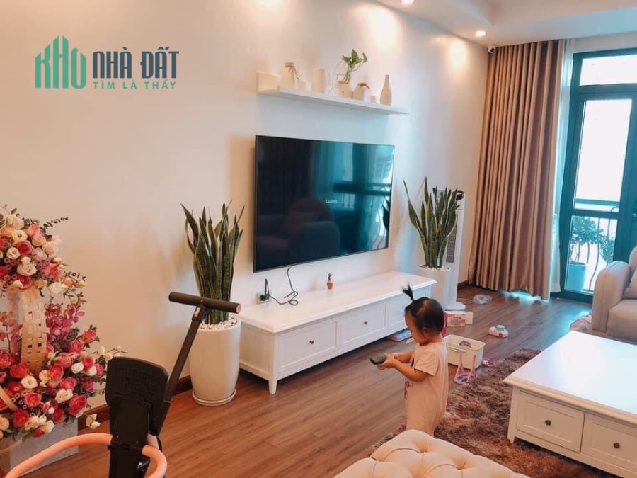 Hot Hot Hot Đường Bưởi 76m x 6 tầng , mặt tiền 8.2m ,19.5 tỶ