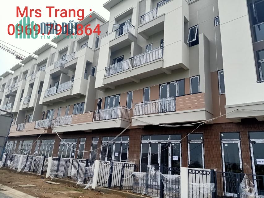 CĂN SHOPHOUSE TUYỆT ĐẸP KINH DOANH NHÀ HÀNG, KHÁCH SẠN, DỊCH VỤ - VỊ TRÍ ĐẮC ĐỊA