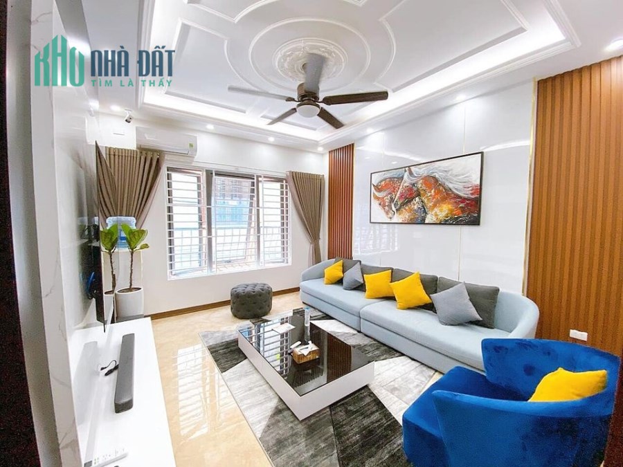 Bán nhà phố Dịch Vọng Hậu, Cầu Giấy, DT 42m2, 7 tầng thang máy, giá 7.7 tỷ