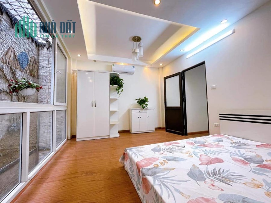 Bán nhà ô tô đỗ Hoàng Quốc Việt, cạnh khu đô thị Tây Hồ Tây, DT: 50m2x5T giá 7.5 tỷ