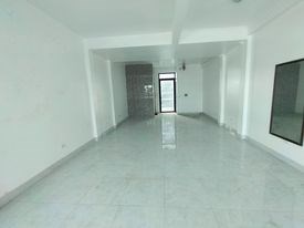 Bán Nhà Mặt Phố Cầu Giấy, 45m2, Hơn 5Tỷ, Dòng Tiền 25tr/th. LH 0976772692.