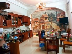 BÁN NHÀ CẦU GIẤY, 95M2, 6 TẦNG,  12TỶ 5, Ô TÔ TRÁNH, KINH DOANH