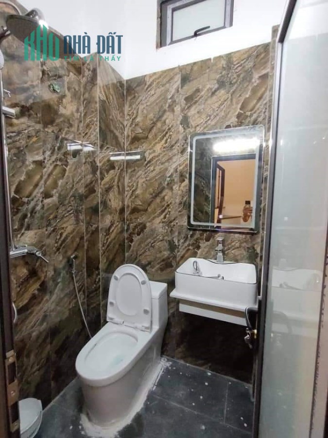 BÁN NHÀ LÔ GÓC PHỐ TRÚC KHÊ, DT 35M2, OTO KINH DOANH, FULL NỘI THẤT, GIÁ CHỈ 4 TỶ!