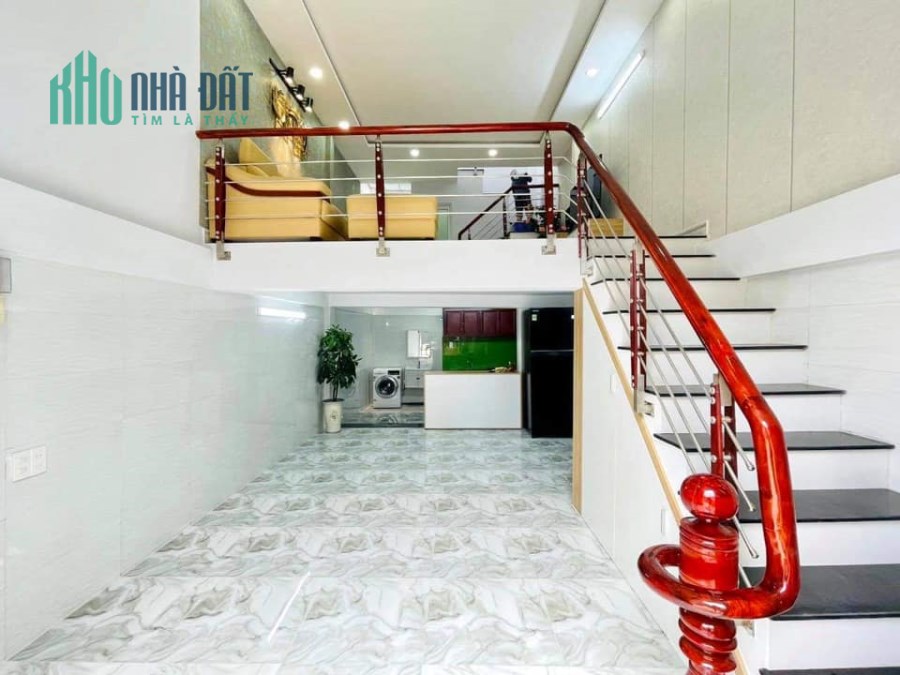 Bán nhà HXH sát mặt tiền quang tủng đầy đủ nội thất 3 tầng giá 4.4 tỷ