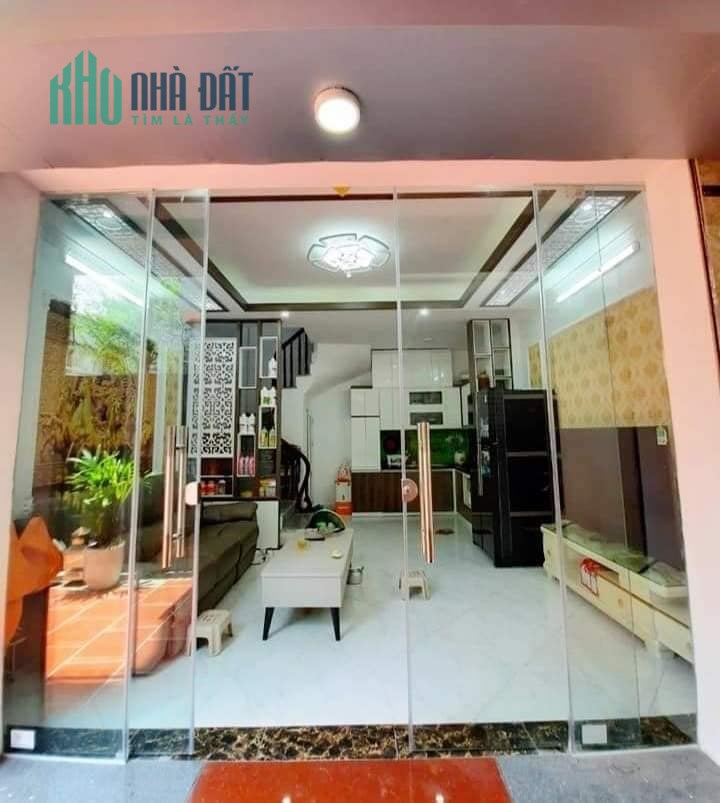 HOT BÁN GẤP 5T 40m2 nhỉnh 4 Tỷ phố Hoàng Mai – LH 0977440990 nhà Mới Đẹp ở ngay