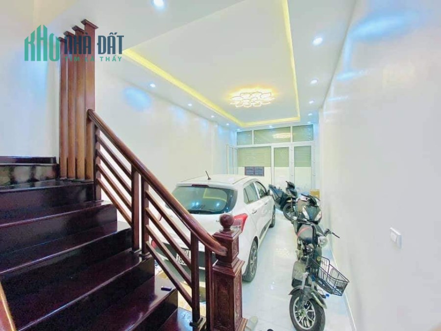 Bán Nhà Hẻm Xe Hơi Kênh Tân Hoá, Tân Phú, 50m2, 2 Lầu, giá rẻ