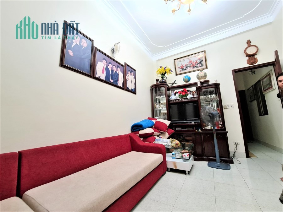 Nhà Đường Láng, Đống Đa: DT 78m2*5T; giá 6tỷ