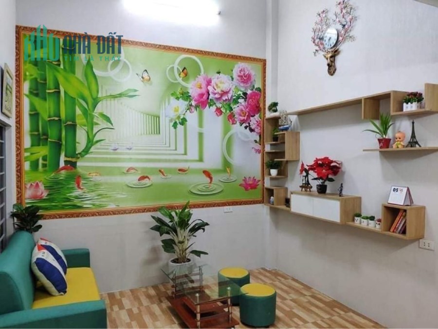 Nhà đẹp ở ngay,ô tô, gần phố, Trường Chinh,Đống Đa 27m,3 tầng, 2.7 tỷ.