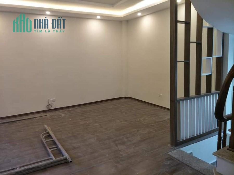 Bán nhà mặt ngõ Hạ Đình Thanh Xuân 5 tầng nhỉnh 4 tỷ,ngõ ô tô tránh, ô tô vào nhà