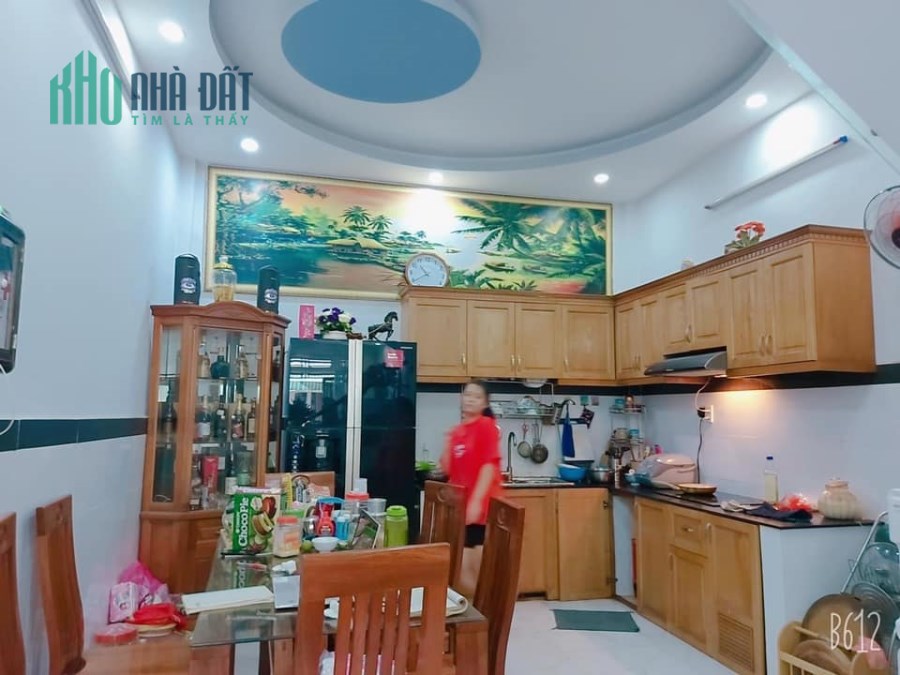 NHÀ 10 TỶ THIỆN CHÍ BÁN GẤP 4 TỶ 5, YÊN LÃNG, KINH D, 46M2X4T, BAO SANG TÊN, TẶNG NỘI THẤT