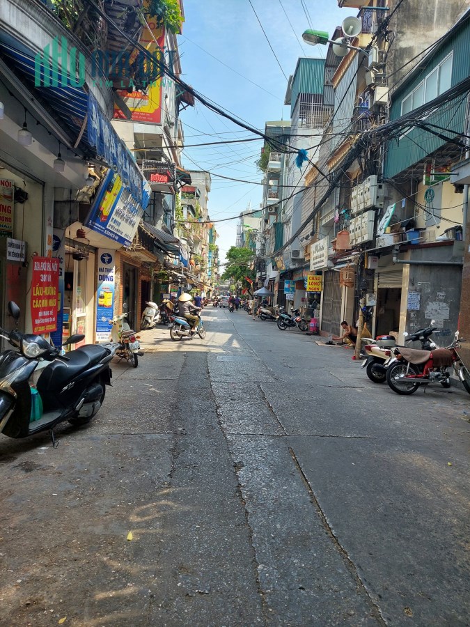 BÁN ĐẤT TẶNG NHÀ 40M 2xTỶ - PHÚC TÂN QUẬN HOÀN KIẾM - GẦN PHỐ - CHO THUÊ