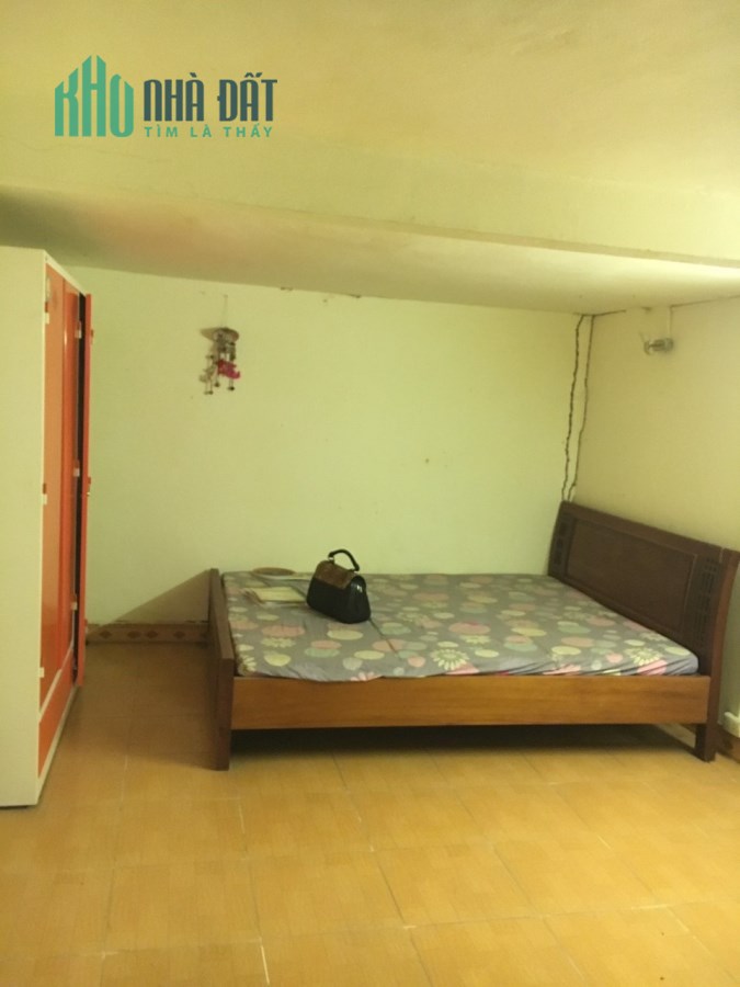 BÁN ĐẤT TẶNG NHÀ 40M 2xTỶ - PHÚC TÂN QUẬN HOÀN KIẾM - GẦN PHỐ - CHO THUÊ