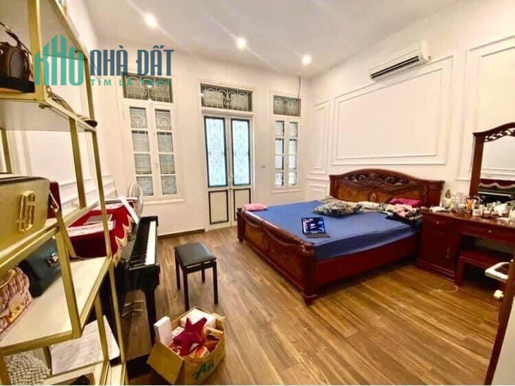 Bán Nhà Mới Đẹp Nội Thất Sang Trọng Phố Lê Thanh Nghị Dt 38m MT 4m Giá 2.7 Tỷ