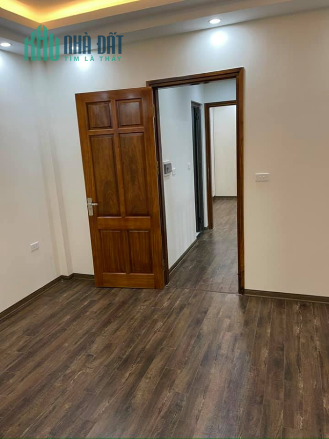 Chủ cần bán GẤP nhà Yên Hòa, Cầu Giấy, Dt 50m2, 5 tầng, giá 5.6 tỷ