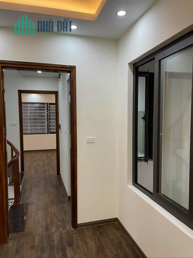 Chủ cần bán GẤP nhà Yên Hòa, Cầu Giấy, Dt 50m2, 5 tầng, giá 5.6 tỷ