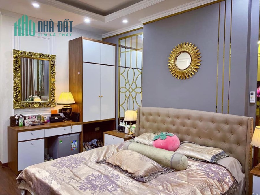 Hot! Bán nhà riêng phân lô Đống Đa DT 65m2 x 7 tầng MT 4m kinh doanh homestay