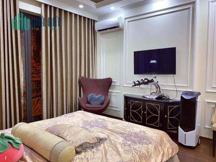 Hot! Bán nhà riêng phân lô Đống Đa DT 65m2 x 7 tầng MT 4m kinh doanh homestay