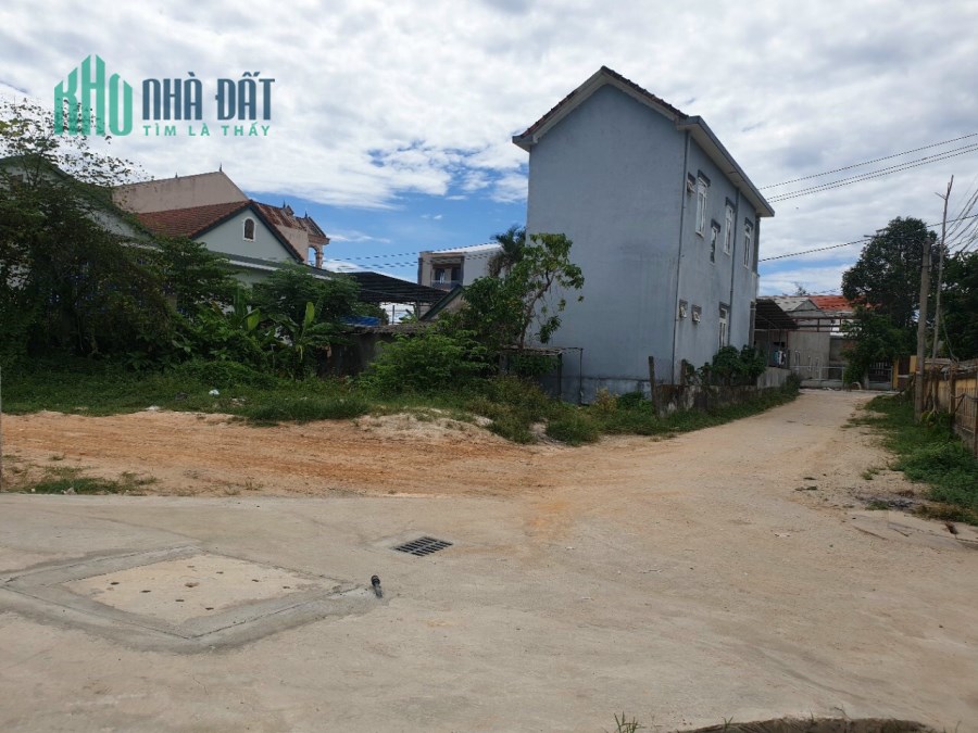 Đất Kiệt ôtô 7m Nguyễn Khoa Văn – Cạnh Trường Mầm Non Sao Mai – Phú Bài. Lh;0766683386.