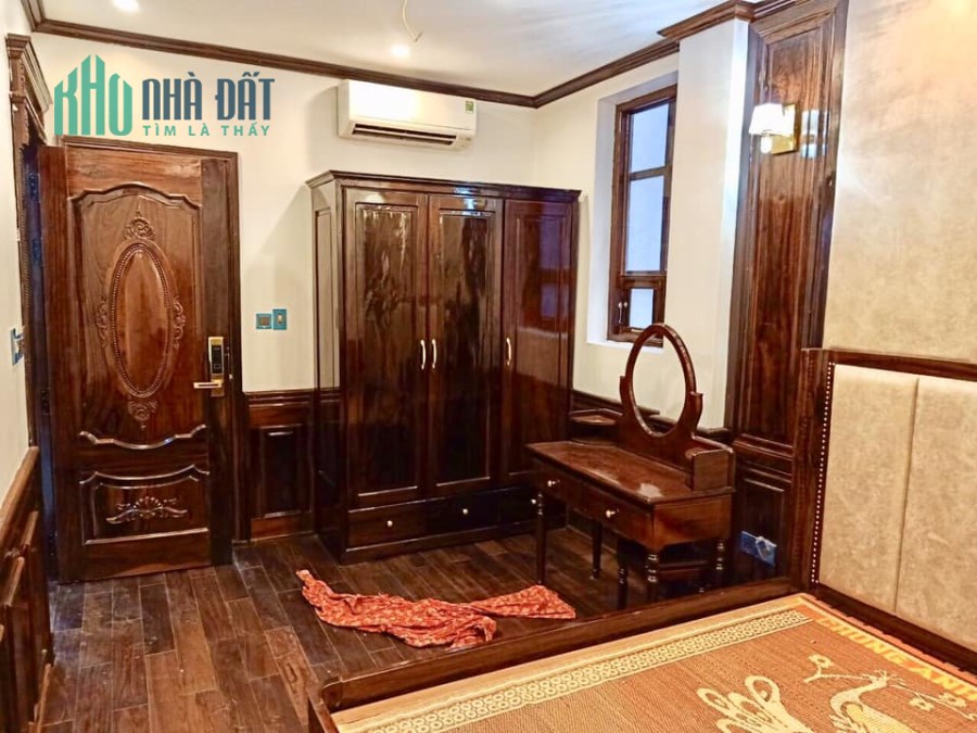 Bán tòa nhà 8 tầng mặt phố Xã Đàn, Kinh doanh, Vỉa hè, 142m2, MT 8,3m, Giá 60 tỷ