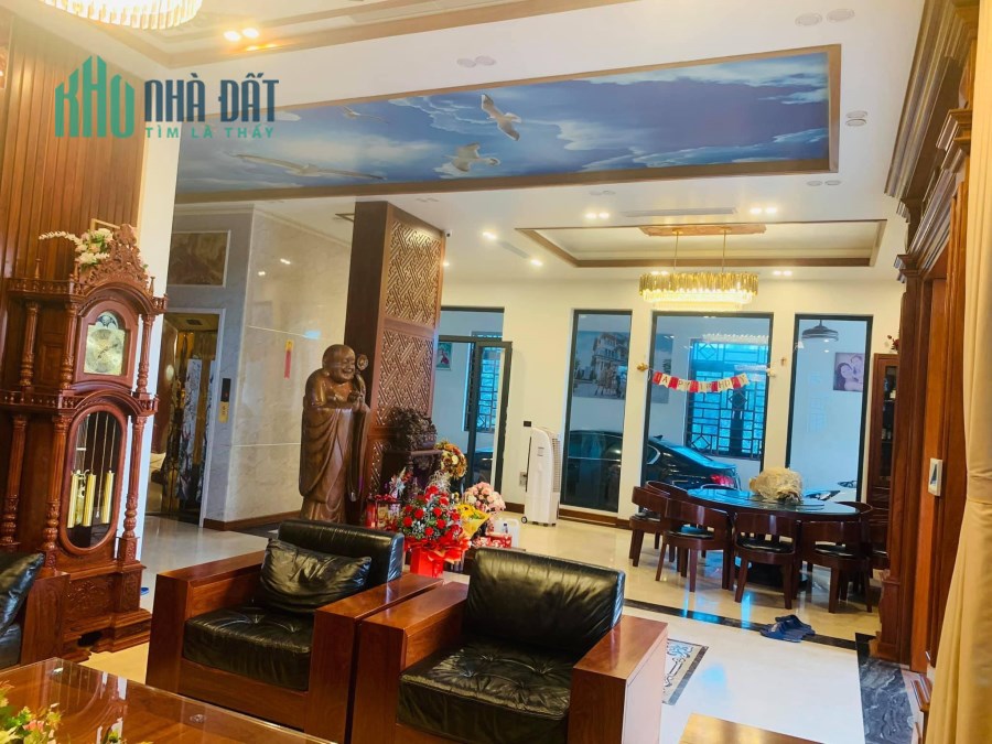 Bán nhà phố Phạm Ngọc Thạch Đống Đa 10m ô tô tránh diện tích 47m x 5 tầng giá chỉ  hơn 5 tỷ
