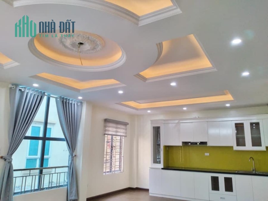 Bán gấp Nguyễn Công Trứ, 50m2* 5 tầng, 6.7 tỷ, cách phố 20m