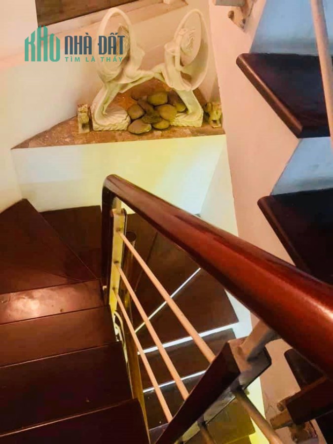 Bán Nhà Đường Trường Chinh 70m2,5 tầng,6 Ngủ, Giá rẻ