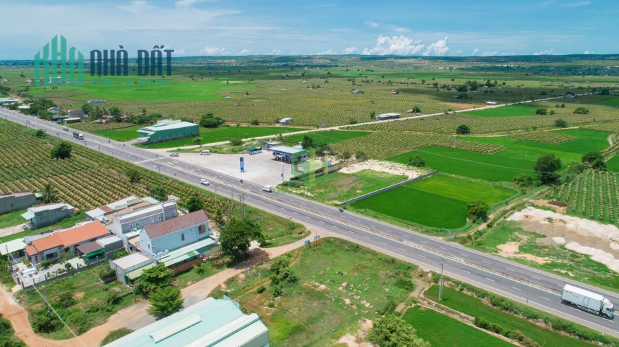 13.748m2 đất nông nghiệp xã Bình Tân cạnh công viên SAFARI gần biển