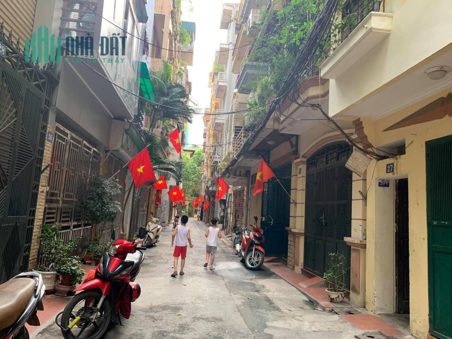 BÁN NHÀ PHỐ HOÀNG SÂM, QUẬN CẦU GIẤY, 48 M2 , GIÁ 8,5 TỶ