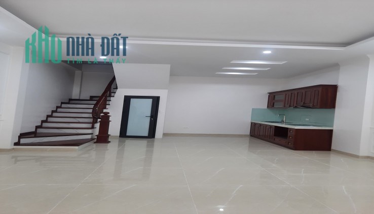 Bán nhà Hoàng Ngân, nhà đẹp, mới cứng, ngõ rộng, gần Phố, 52m2, MT 4.8m,