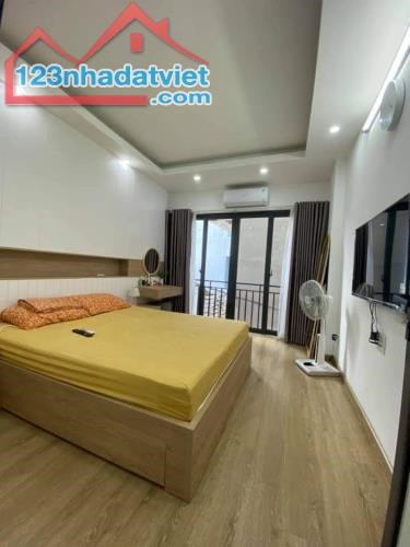 Bán Nhà riêng, Ở Sướng, Thái Hà, Đống Đa, Cách Ô Tô 10m, giá 5,4 tỷ.