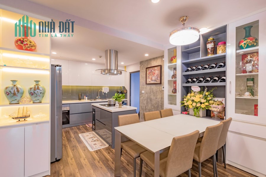 Bán nhà Nguyên Hồng, chủ định cư nước ngoài, nhà vuông vức, 55 m2, 6.83 tỷ.