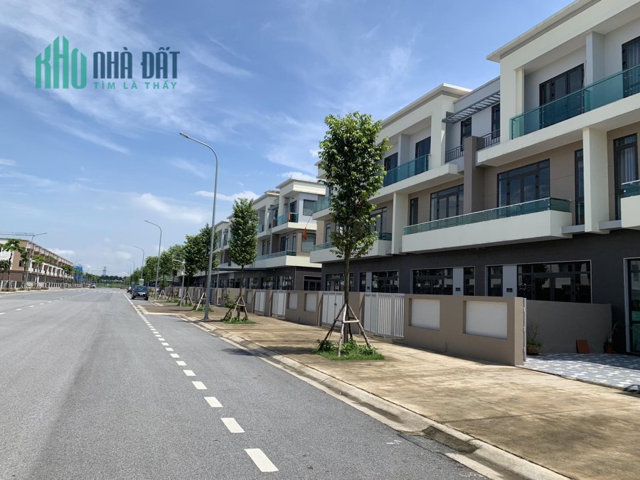 Bán Shophouse Centa City đã hoàn thiện nội thất tặng kèm nội thất và HĐ thuê dài hạn