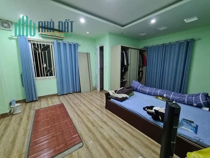Giảm sâu nhà Phố Nguyễn Văn Cừ, 48m2 x 5T, 3 thoáng, ô tô, giá 4.3 tỷ -> 3.95 Tỷ