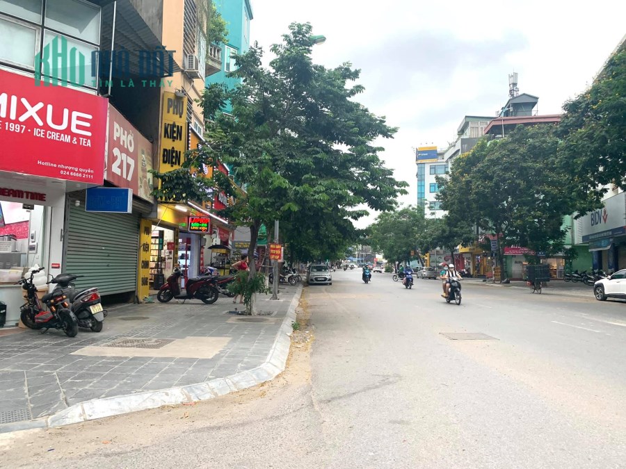 Siêu hiếm bán gấp nhà đẹp lô góc măt phố Trần Đại Nghĩa, 50M, 5 tầng, dòng tiền khủng