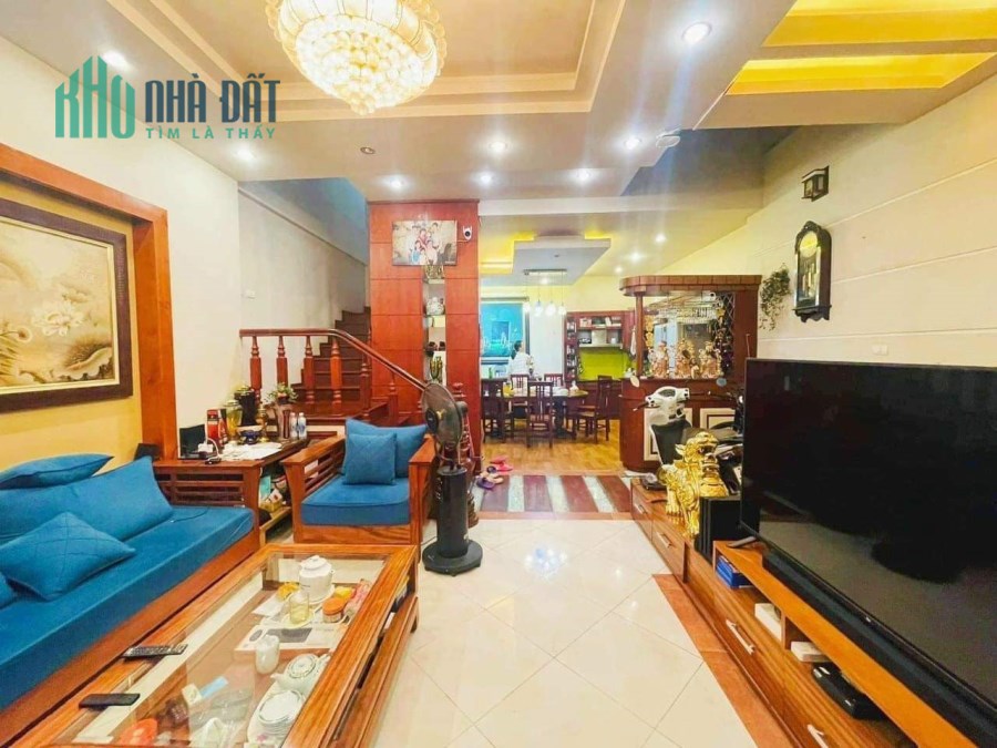 Bán Gấp nhà ngõ 133 Thái Hà dt 52m2 mặt tiền 4m, ô tô đỗ cửa, kinh doanh được giá 5,4 tỉ