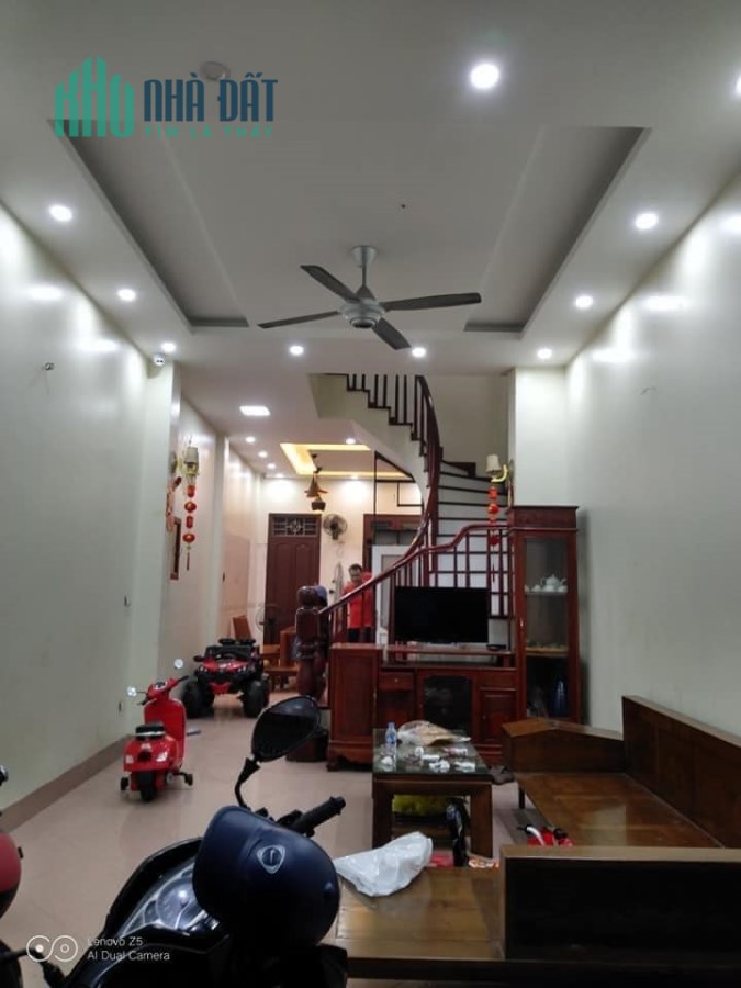BÁN GẤP NHÀ CHÍNH CHỦ VƯƠNG THỪA VŨ, kinh doanh, 46m2x4t, giá tốt