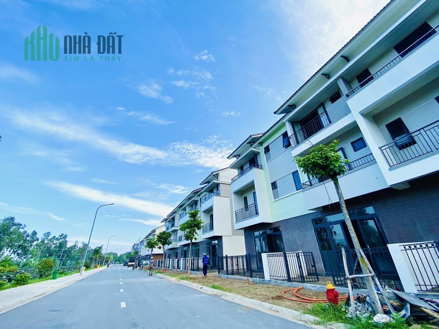 còn duy nhất căn shophouse view sông sen tại khu đô thị Centa City nhanh tay kẻo mất