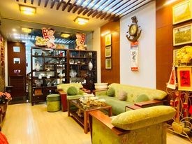 Bán gấp nhà Mỹ Đình, dt 80m2, 5t, 12 tỷ,  ô tô tránh, vỉa hè, kinh doanh.