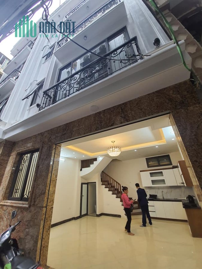 Nhà Đẹp Ngõ Thông Đường Cầu Giấy 35m2 5Tầng MT5m Chỉ 5Tỷ
