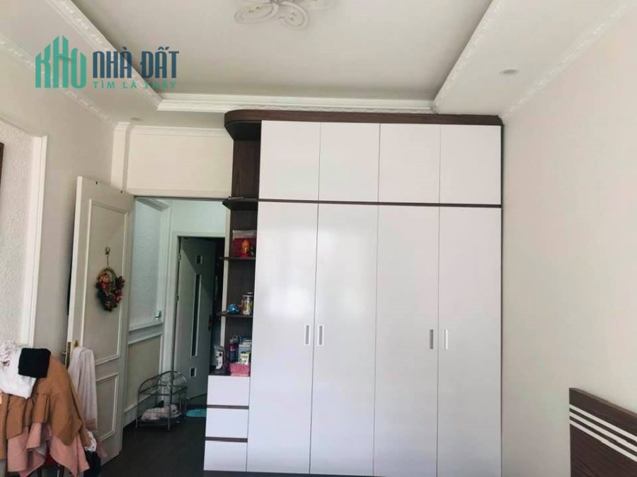 Bán nhà MẶT PHỐ Chùa Láng, Đống Đa: Ôtô tránh, KD đỉnh, Vỉa hè, 75m2, MT 5m, 22.5 Tỷ- 0975642942