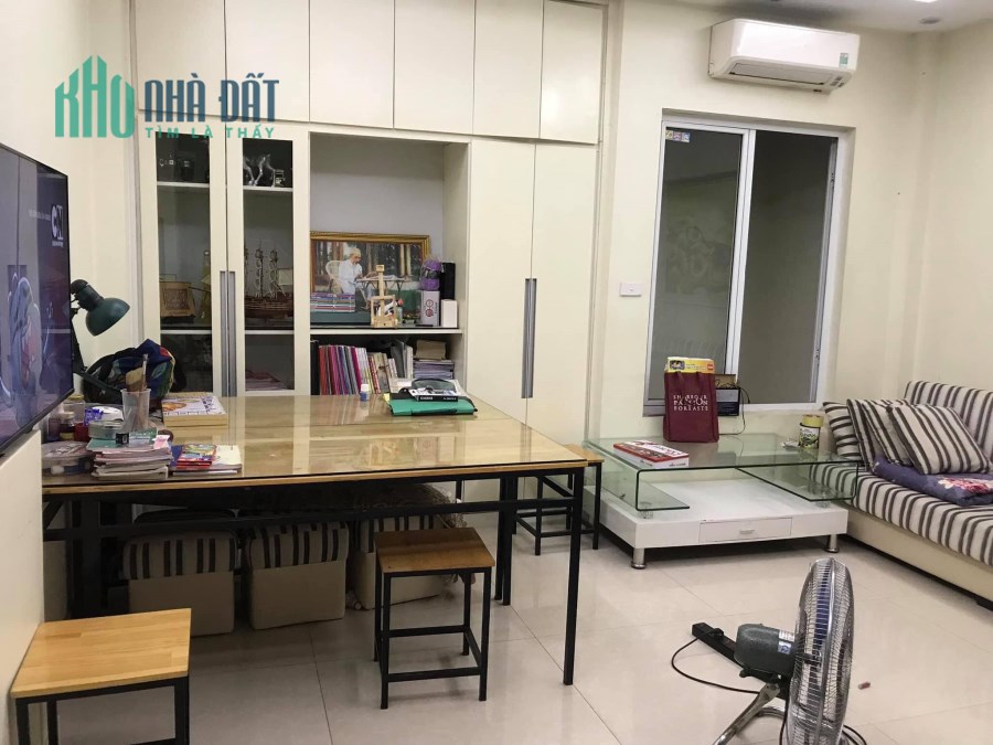 Bán gấp nhà Quan Nhân, ngõ nông rộng thoáng, 52 mét, 4.5 tầng, nhỉnh 3 tỷ, lh 0912590048